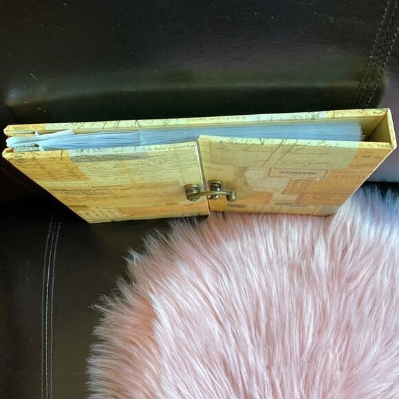 Tri-fold 4x6 Photo Album - Picture 10 of 11